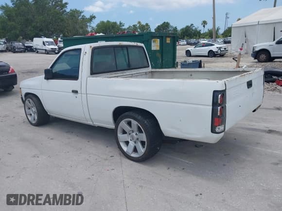 ✅ 1993 Nissan Frontier • VIN: 1N6SD11S4PC314694 • Lot: 42309600. Listed on IAAI with 144,741 mi. Free auction sales archive from the USA and detailed vehicle history report at DreamBid. Image 3.