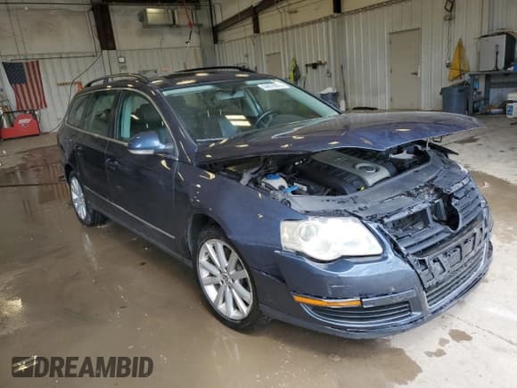 ✅ 2007 Volkswagen Passat 2.0T • VIN: WVWTK73CX7E003572 • Лот: 64676075. Опубликован ранее на Copart с пробегом 154 770 миль. Бесплатный доступ к архиву аукционных продаж из США и подробный отчёт об истории автомобиля на DreamBid. Изображение 4.