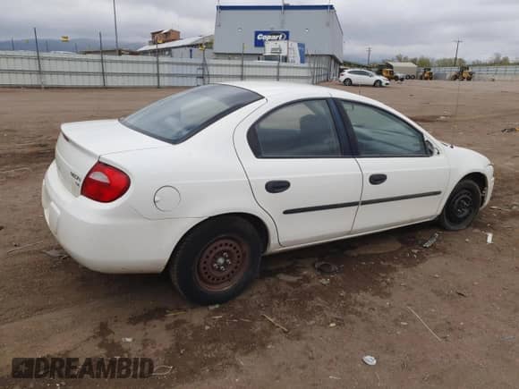 2003 Dodge Neon SE z VIN 1B3ES26C23D175247, wystawiony jako Copart lot #53463205 z przebiegiem 243 929 mil mil oraz Szkoda całkowita • Salvage title. Historia ofert i sprzedaży dostępna na DreamBid. Obrazek 3.