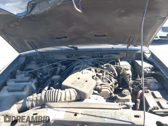 ✅ 2005 Ford Ranger XLT • VIN: 1FTZR45E55PA09459 • Lot: 43029190. Wystawiony na IAAI z przebiegiem 139 455 mil. Bezpłatny archiwum sprzedaży aukcyjnych z USA i szczegółowy raport historii pojazdu na DreamBid. Zdjęcie 10.