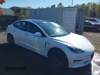 ✅ 2021 Tesla Model 3 Standard Range Plus • VIN: 5YJ3E1EA2MF046412 • Lot: 43575089. Wystawiony na IAAI z przebiegiem 55 851 mil. Bezpłatny archiwum sprzedaży aukcyjnych z USA i szczegółowy raport historii pojazdu na DreamBid. Zdjęcie 1.