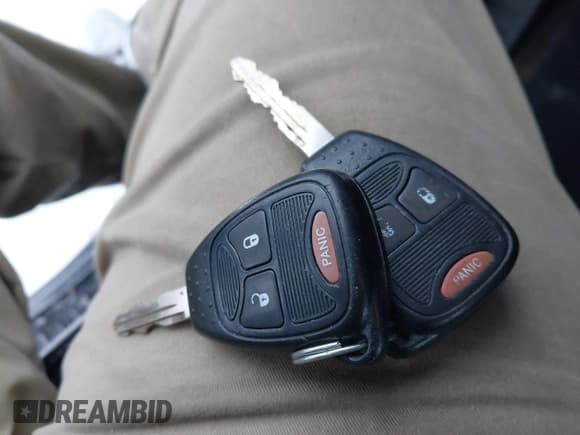 ✅ 2008 Jeep Patriot Limited • VIN: 1J8FF48W78D649087 • Lot: 43618228. Wystawiony na IAAI z przebiegiem 89 406 mil. Bezpłatny archiwum sprzedaży aukcyjnych z USA i szczegółowy raport historii pojazdu na DreamBid. Zdjęcie 11.