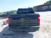 ✅ 2021 Chevrolet Silverado 1500 RST • VIN: 1GCUYEEDOMZ414772 • Lot: 42694482. Wystawiony na IAAI z przebiegiem 47 696 mil. Bezpłatny archiwum sprzedaży aukcyjnych z USA i szczegółowy raport historii pojazdu na DreamBid. Zdjęcie 16.