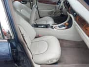 ✅ 1998 Jaguar XJ Vanden Plas • VIN: SAJKX6246WC832202 • Lot: 41218807. Wystawiony na IAAI z przebiegiem 96 589 mil. Bezpłatny archiwum sprzedaży aukcyjnych z USA i szczegółowy raport historii pojazdu na DreamBid. Zdjęcie 5.