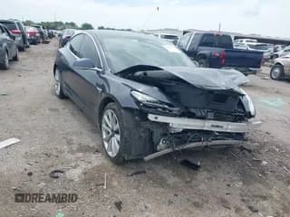 ✅ 2020 Tesla Model 3 Standard Range Plus • VIN: 5YJ3E1EA2LF783785 • Лот: 42388934. Опубликован ранее на IAAI с пробегом 55 715 миль. Бесплатный доступ к архиву аукционных продаж из США и подробный отчёт об истории автомобиля на DreamBid. Изображение 1.