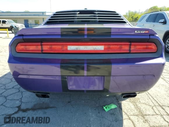 ✅ 2014 Dodge Challenger SRT-8 • VIN: 2C3CDYCJ7EH139280 • Lot: 53260185. Wystawiony na Copart z przebiegiem 90 001 mil. Bezpłatny archiwum sprzedaży aukcyjnych z USA i szczegółowy raport historii pojazdu na DreamBid. Zdjęcie 6.