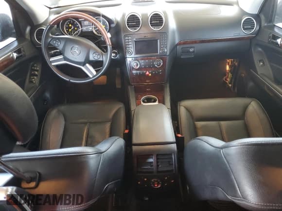 ✅ 2011 Mercedes-Benz GL 550 • VIN: 4JGBF8GE9BA725550 • Lot: 57474565. Listed on Copart with 151,484 mi. Free auction sales archive from the USA and detailed vehicle history report at DreamBid. Image 8.
