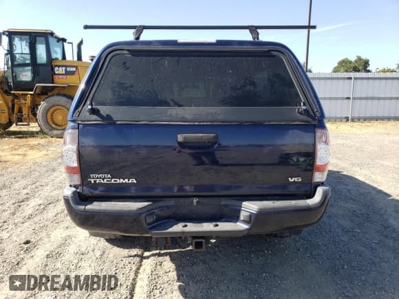 ✅ 2014 Toyota Tacoma • VIN: 5TFUU4EN4EX093945 • Лот: 58975405. Опубликован ранее на Copart с пробегом 111 695 миль. Бесплатный доступ к архиву аукционных продаж из США и подробный отчёт об истории автомобиля на DreamBid. Изображение 6.