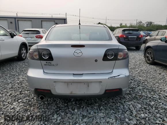 ✅ 2008 Mazda 3 i Touring • VIN: JM1BK32G381843906 • Лот: 66793555. Опубликован ранее на Copart с пробегом 153 694 миль. Бесплатный доступ к архиву аукционных продаж из США и подробный отчёт об истории автомобиля на DreamBid. Изображение 6.
