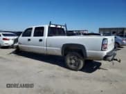 ✅ 2006 Chevrolet Silverado 2500HD LT1 • VIN: 1GCHC23D56F251980 • Лот: 46678505. Опубликован ранее на Copart с пробегом Не указан. Бесплатный доступ к архиву аукционных продаж из США и подробный отчёт об истории автомобиля на DreamBid. Изображение 2.