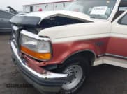 ✅ 1994 Ford F-250 • VIN: 1FTHX25G5RKB09457 • Lot: 43808411. Wystawiony na IAAI z przebiegiem 138 039 mil. Bezpłatny archiwum sprzedaży aukcyjnych z USA i szczegółowy raport historii pojazdu na DreamBid. Zdjęcie 13.