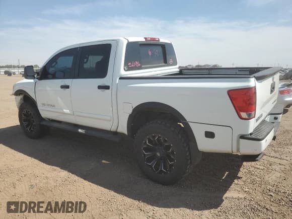 ✅ 2014 Nissan Titan SV • VIN: 1N6BA0EC8EN516445 • Lot: 67484365. Wystawiony na Copart z przebiegiem 76 989 mil. Bezpłatny archiwum sprzedaży aukcyjnych z USA i szczegółowy raport historii pojazdu na DreamBid. Zdjęcie 2.