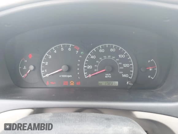 ✅ 2001 Hyundai Elantra GLS • VIN: KMHDN45D41U227137 • Lot: 42037216. Wystawiony na IAAI z przebiegiem 172 379 mil. Bezpłatny archiwum sprzedaży aukcyjnych z USA i szczegółowy raport historii pojazdu na DreamBid. Zdjęcie 7.