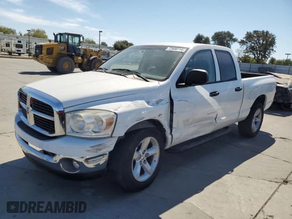 ✅ 2008 Dodge 1500 SLT • VIN: 1D7HA18N38J120912 • Лот: 72580714. Опубликован ранее на Copart с пробегом 178 813 миль. Бесплатный доступ к архиву аукционных продаж из США и подробный отчёт об истории автомобиля на DreamBid. Изображение 1.