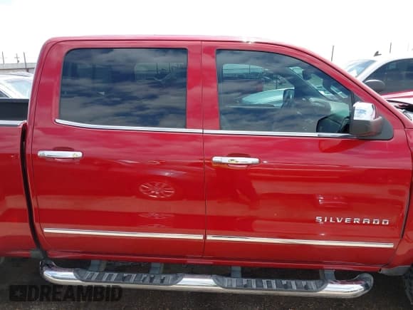 ✅ 2018 Chevrolet Silverado 1500 LTZ • VIN: 3GCUKSEC3JG621238 • Lot: 42453854. Wystawiony na IAAI z przebiegiem 57 016 mil. Bezpłatny archiwum sprzedaży aukcyjnych z USA i szczegółowy raport historii pojazdu na DreamBid. Zdjęcie 14.