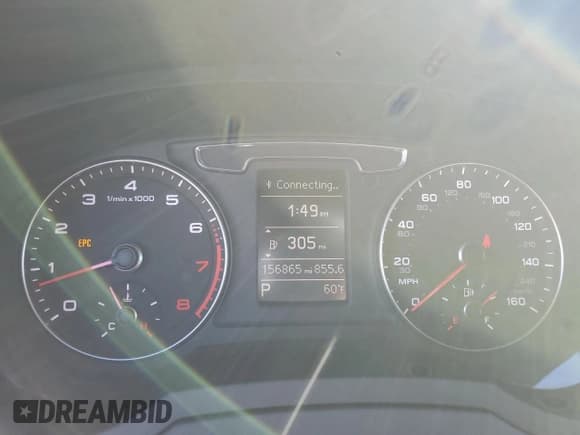 ✅ 2017 Audi Q3 Premium • VIN: WA1ECCFS2HR003300 • Lot: 84757475. Wystawiony na Copart z przebiegiem 156 865 mil. Bezpłatny archiwum sprzedaży aukcyjnych z USA i szczegółowy raport historii pojazdu na DreamBid. Zdjęcie 9.