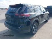 ✅ 2025 Nissan Rogue SV • VIN: 5N1BT3BB8SC800672 • Lot: 43704354. Listed on IAAI with 27,300 mi. Free auction sales archive from the USA and detailed vehicle history report at DreamBid. Image 4.