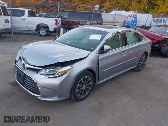 ✅ 2017 Toyota Avalon XLE Premium • VIN: 4T1BK1EB5HU258842 • Lot: 43619811. Wystawiony na IAAI z przebiegiem 31 594 mil. Bezpłatny archiwum sprzedaży aukcyjnych z USA i szczegółowy raport historii pojazdu na DreamBid. Zdjęcie 17.