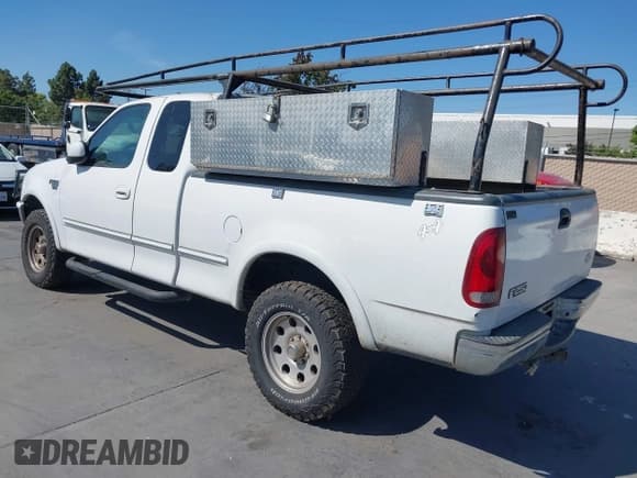 ✅ 1998 Ford F-250 • VIN: 1FTPX28LXWKA99251 • Lot: 42351591. Listed on IAAI with 288,994 mi. Free auction sales archive from the USA and detailed vehicle history report at DreamBid. Image 3.