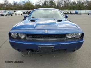 ✅ 2010 Dodge Challenger SE • VIN: 2B3CJ4DVXAH144886 • Lot: 74207694. Wystawiony na Copart z przebiegiem 127 551 mil. Bezpłatny archiwum sprzedaży aukcyjnych z USA i szczegółowy raport historii pojazdu na DreamBid. Zdjęcie 5.