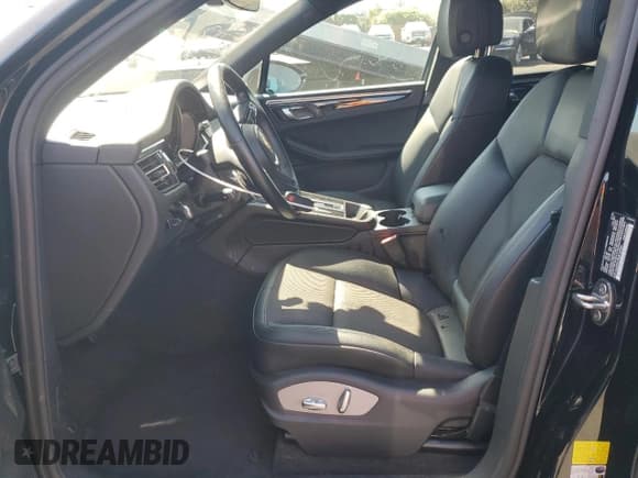 ✅ 2024 Porsche Macan • VIN: WP1AA2A57RLB12294 • Lot: 70940765. Wystawiony na Copart z przebiegiem 41 440 mil. Bezpłatny archiwum sprzedaży aukcyjnych z USA i szczegółowy raport historii pojazdu na DreamBid. Zdjęcie 7.