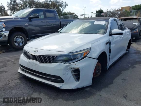 ✅ 2016 Kia Optima SX Turbo • VIN: 5XXGW4L20GG055493 • Лот: 43442013. Опубликован ранее на IAAI с пробегом 73 375 миль. Бесплатный доступ к архиву аукционных продаж из США и подробный отчёт об истории автомобиля на DreamBid. Изображение 2.