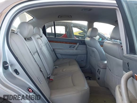 ✅ 2004 Kia Amanti • VIN: KNALD124X45033763 • Lot: 42229204. Listed on IAAI with 185,132 mi. Free auction sales archive from the USA and detailed vehicle history report at DreamBid. Image 8.