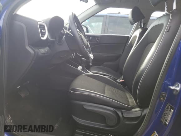 ✅ 2023 Hyundai Venue SEL • VIN: KMHRC8A35PU210906 • Lot: 81915214. Listed on Copart with 12,342 mi. Free auction sales archive from the USA and detailed vehicle history report at DreamBid. Image 7.