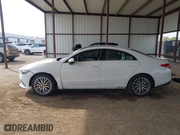 ✅ 2020 Mercedes-Benz CLA 250 • VIN: W1K5J4GB8LN117792 • Lot: 43529725. Listed on IAAI with 31,542 mi. Free auction sales archive from the USA and detailed vehicle history report at DreamBid. Image 14.