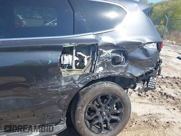 ✅ 2023 Hyundai Santa Fe XRT • VIN: 5NMS6DAJXPH615848 • Лот: 43335572. Опубликован ранее на IAAI с пробегом 15 898 миль. Бесплатный доступ к архиву аукционных продаж из США и подробный отчёт об истории автомобиля на DreamBid. Изображение 6.