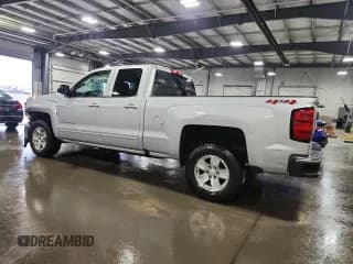 ✅ 2019 Chevrolet Silverado 1500 LT • VIN: 2GCVKPEC0K1128421 • Lot: 80140455. Wystawiony na Copart z przebiegiem 198 793 mil. Bezpłatny archiwum sprzedaży aukcyjnych z USA i szczegółowy raport historii pojazdu na DreamBid. Zdjęcie 2.