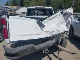 2020 Chevrolet Silverado 2500HD Work Truck с VIN 1GC2YLE78LF249429, выставлен на аукционе IAAI как лот 43188827 с пробегом 107 340 миль миль и . История ставок и продаж доступна на DreamBid. Изображение 6.