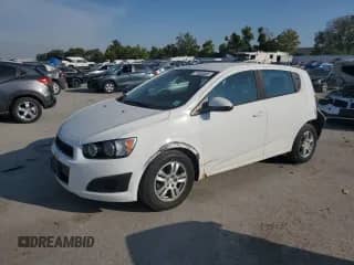2012 Chevrolet Sonic LS с VIN 1G1JA6SH0C4146010, выставлен на аукционе Copart как лот 71526305 с пробегом 1 585 миль миль и Списание • Salvage title. История ставок и продаж доступна на DreamBid. Изображение 1.