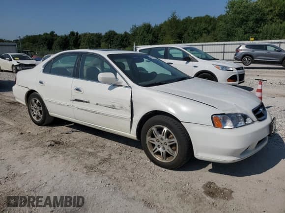 ✅ 1999 Acura TL • VIN: 19UUA5648XA005751 • Lot: 67961345. Listed on Copart with 215,102 mi. Free auction sales archive from the USA and detailed vehicle history report at DreamBid. Image 4.