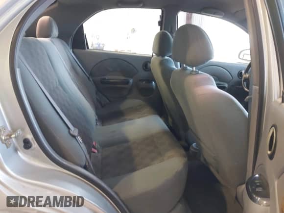 2005 Chevrolet Aveo SVM z VIN KL1TD52625B376542, wystawiony jako IAAI lot #41076894 z przebiegiem 197 578 mil mil oraz . Historia ofert i sprzedaży dostępna na DreamBid. Obrazek 8.