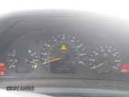 ✅ 2000 Mercedes-Benz CLK 320/430 • VIN: WDBLJ65G7YF157342 • Lot: 43689025. Wystawiony na IAAI z przebiegiem 98 430 mil. Bezpłatny archiwum sprzedaży aukcyjnych z USA i szczegółowy raport historii pojazdu na DreamBid. Zdjęcie 7.