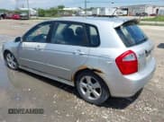 ✅ 2008 Kia Spectra • VIN: KNAFE161485019664 • Лот: 42521125. Опубликован ранее на IAAI с пробегом 165 158 миль. Бесплатный доступ к архиву аукционных продаж из США и подробный отчёт об истории автомобиля на DreamBid. Изображение 3.