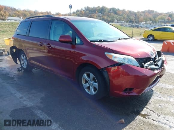 ✅ 2014 Toyota Sienna LE • VIN: 5TDKK3DC0ES414683 • Lot: 43707898. Listed on IAAI with 112,609 mi. Free auction sales archive from the USA and detailed vehicle history report at DreamBid. Image 1.
