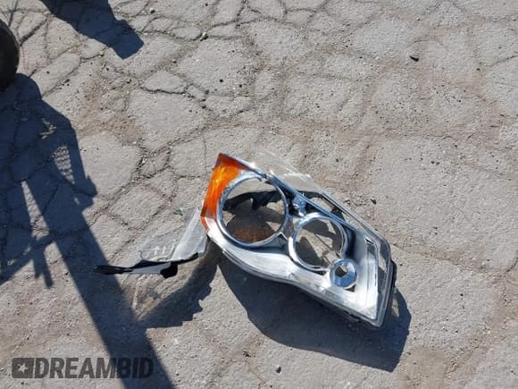 ✅ 2016 Chrysler Town & Country Touring • VIN: 2C4RC1BGXGR189433 • Lot: 43347013. Wystawiony na IAAI z przebiegiem 155 045 mil. Bezpłatny archiwum sprzedaży aukcyjnych z USA i szczegółowy raport historii pojazdu na DreamBid. Zdjęcie 12.