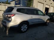 ✅ 2016 Chevrolet Traverse LS • VIN: 1GNKRFKD7GJ260487 • Lot: 82049955. Wystawiony na Copart z przebiegiem 120 661 mil. Bezpłatny archiwum sprzedaży aukcyjnych z USA i szczegółowy raport historii pojazdu na DreamBid. Zdjęcie 3.