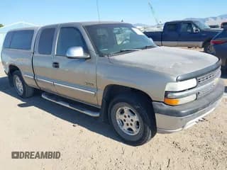 ✅ 2001 Chevrolet Silverado 1500 LS • VIN: 1GCEK19T21E265834 • Lot: 43608345. Listed on IAAI with 289,904 mi. Free auction sales archive from the USA and detailed vehicle history report at DreamBid. Image 1.