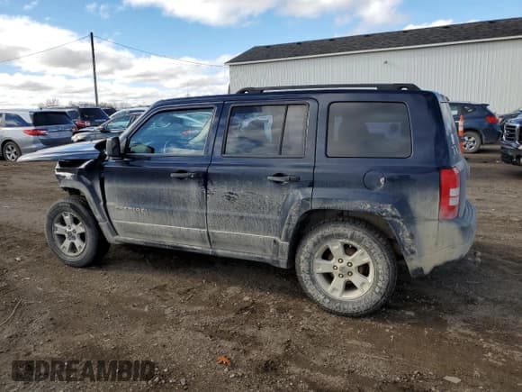 ✅ 2014 Jeep Patriot • VIN: 1C4NJPAB6ED822877 • Lot: 80121384. Wystawiony na Copart z przebiegiem 171 962 mil. Bezpłatny archiwum sprzedaży aukcyjnych z USA i szczegółowy raport historii pojazdu na DreamBid. Zdjęcie 2.