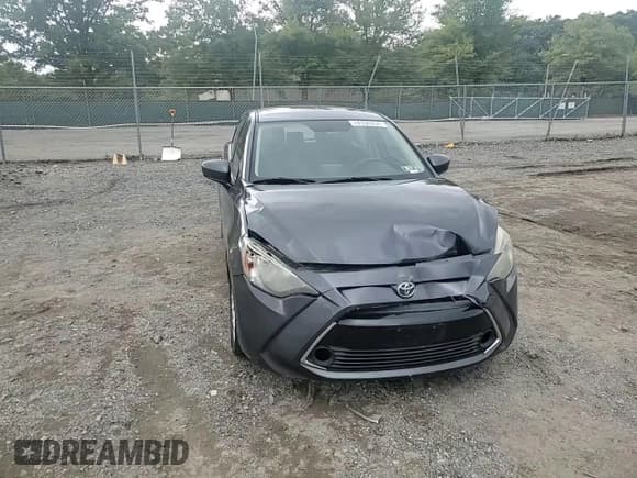 ✅ 2016 Toyota Yaris • VIN: 3MYDLBYV8GY109196 • Lot: 74356354. Wystawiony na Copart z przebiegiem 158 467 mil. Bezpłatny archiwum sprzedaży aukcyjnych z USA i szczegółowy raport historii pojazdu na DreamBid. Zdjęcie 10.