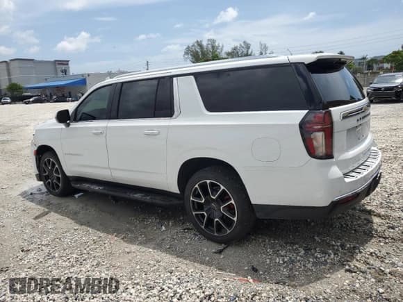✅ 2021 Chevrolet Suburban LT • VIN: 1GNSCCKD7MR391397 • Лот: 63410805. Опубликован ранее на Copart с пробегом 139 622 миль. Бесплатный доступ к архиву аукционных продаж из США и подробный отчёт об истории автомобиля на DreamBid. Изображение 2.