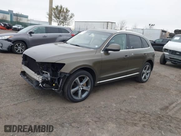 ✅ 2014 Audi Q5 Premium Plus • VIN: WA1CMAFPXEA029383 • Lot: 43864264. Listed on IAAI with Not provided. Free auction sales archive from the USA and detailed vehicle history report at DreamBid. Image 18.
