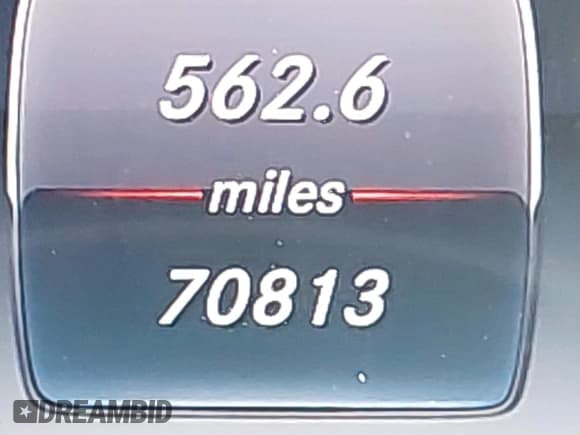 ✅ 2017 Mercedes-Benz C 300 • VIN: 55SWF4KB1HU186528 • Lot: 42585580. Listed on IAAI with 70,813 mi. Free auction sales archive from the USA and detailed vehicle history report at DreamBid. Image 15.