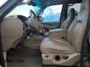 ✅ 2000 Ford Expedition Eddie Bauer • VIN: 1FMRU17L3YLA76951 • Lot: 51578665. Listed on Copart with 158,987 mi. Free auction sales archive from the USA and detailed vehicle history report at DreamBid. Image 7.