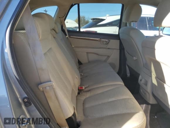 ✅ 2008 Hyundai Santa Fe GLS • VIN: 5NMSG13D38H166498 • Lot: 91358365. Listed on Copart with 95,560 mi. Free auction sales archive from the USA and detailed vehicle history report at DreamBid. Image 11.