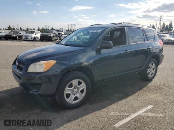 ✅ 2010 Toyota RAV4 • VIN: 2T3ZF4DV3AW017262 • Лот: 92637405. Опубликован ранее на Copart с пробегом 122 015 миль. Бесплатный доступ к архиву аукционных продаж из США и подробный отчёт об истории автомобиля на DreamBid. Изображение 1.