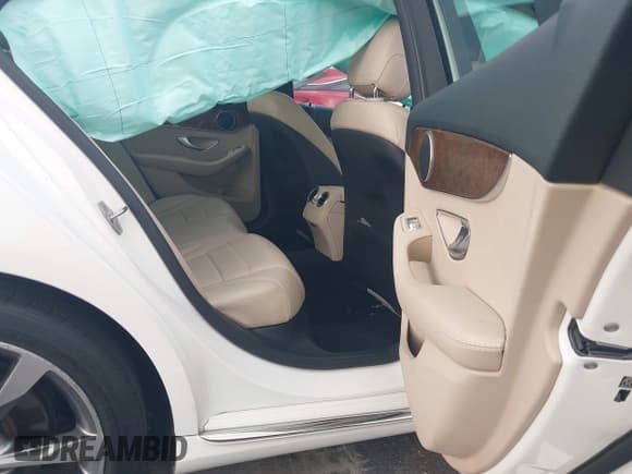 ✅ 2016 Mercedes-Benz C 300 • VIN: 55SWF4JB9GU159898 • Lot: 43805019. Listed on IAAI with 56,574 mi. Free auction sales archive from the USA and detailed vehicle history report at DreamBid. Image 8.